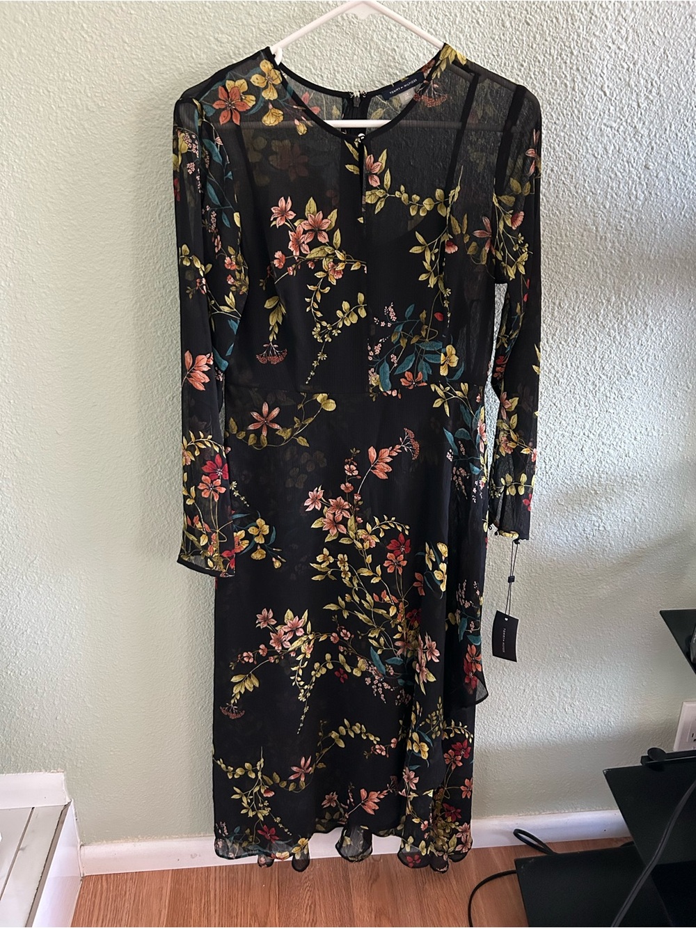 Tommy Hilfiger Black Floral Long-Sleeve Maxi Dress.Size 8